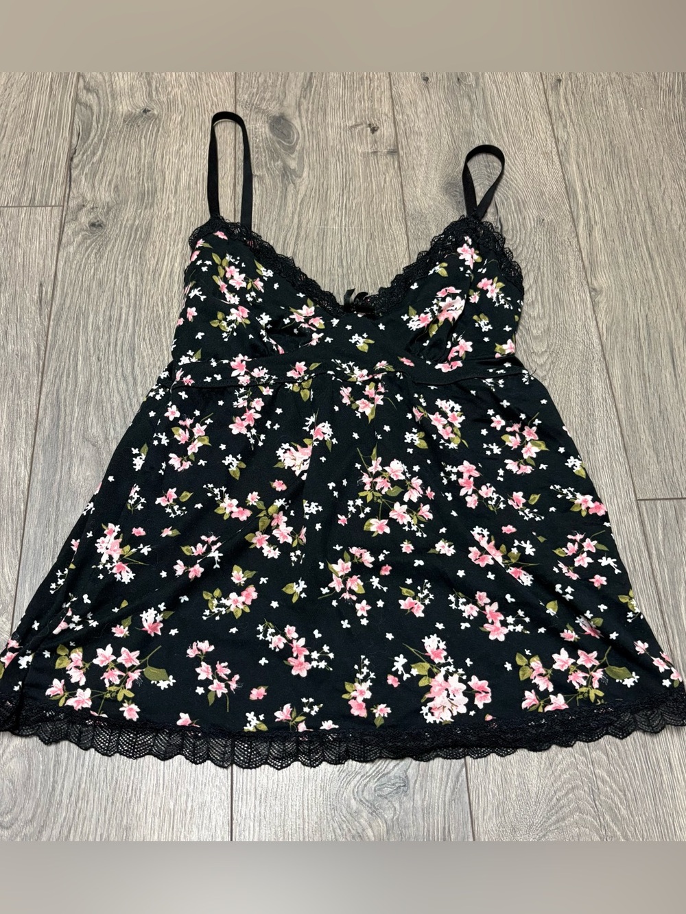 Black floral cami tank top small